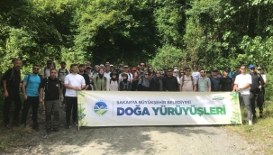 Doğaseverler Doğançay Şelalesi'ne yürüdü
