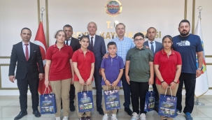 Kaymakam Güven, şampiyonları ödüllendirdi
