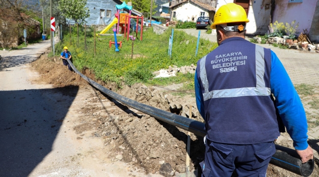 Geyve'de iki mahallenin hattı yenilendi!
