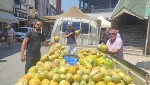 Geyve'de üç kuşak pazarcılık yapıyor