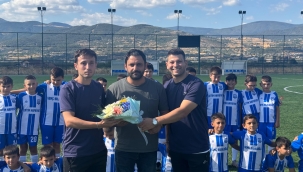 Gürkan Kar, Gençler Futbol Turnuvası'nda gençlere başarı diledi
