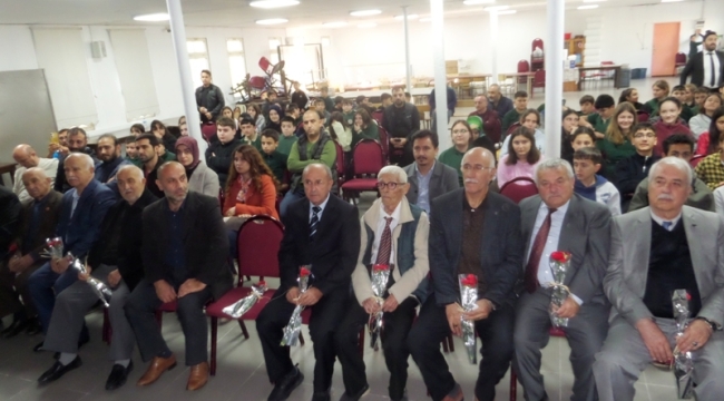 Alifuatpaşa Ortaokulu'nda Öğretmenler Günü