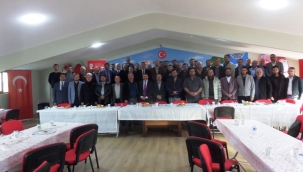 Geyve Müftüsü Bayındır'a veda yemeği