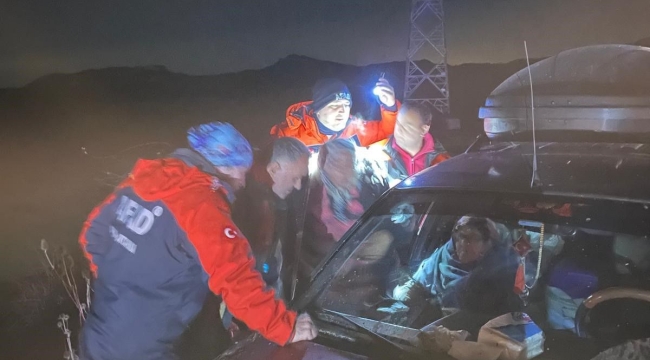 Kayıp yaşlı çift Geyve'de bulundu