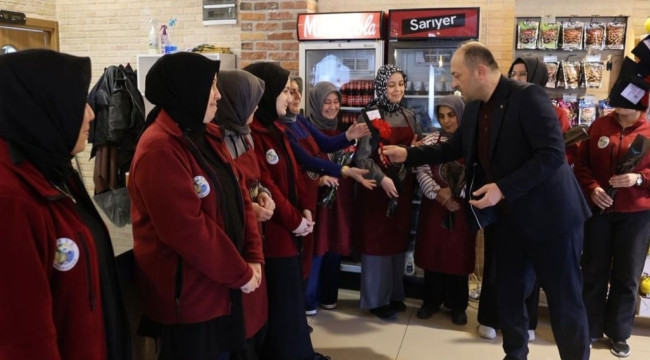 Başkan Yıldız'dan kadın çalışanlara 8 Mart sürprizi