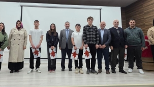 Geyve'de Nat-ı Şerif okuma yarışması düzenlendi