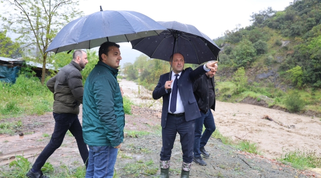 Geyve'de Karaçay ve Kıncılar Deresinde taşkınlık yaşandı