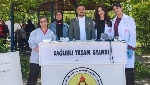 Geyve'de sağlıklı yaşam standı açıldı
