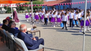 Geyve'de İlköğretim Haftası coşkuyla kutlandı