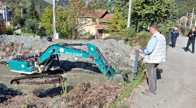 Geyve Doğançay'da YHT demiryolu hattı selden korunacak